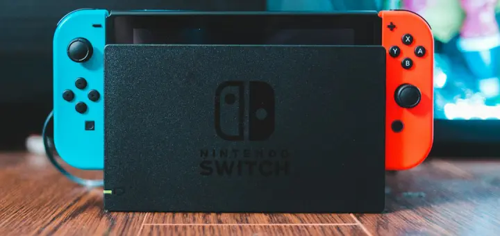 black and red nintendo switch